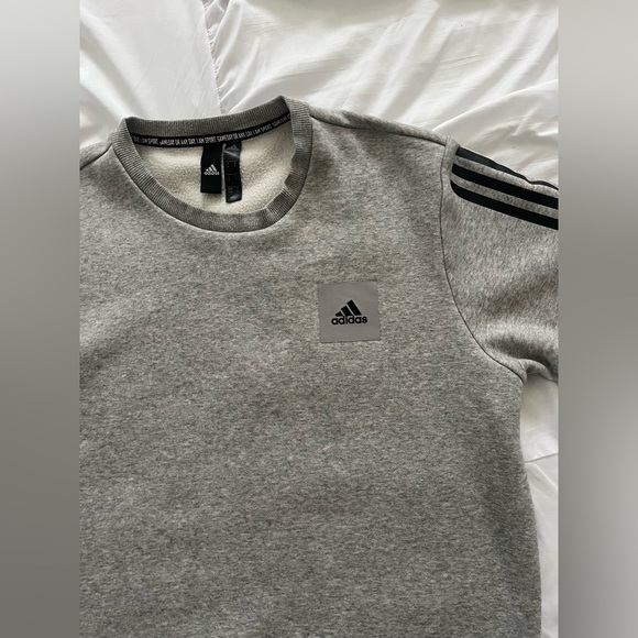Adidas Men's Essentials Fleece 3-Stripes Sweatshirt Grey/Black
Size M - Picture 7 of 11